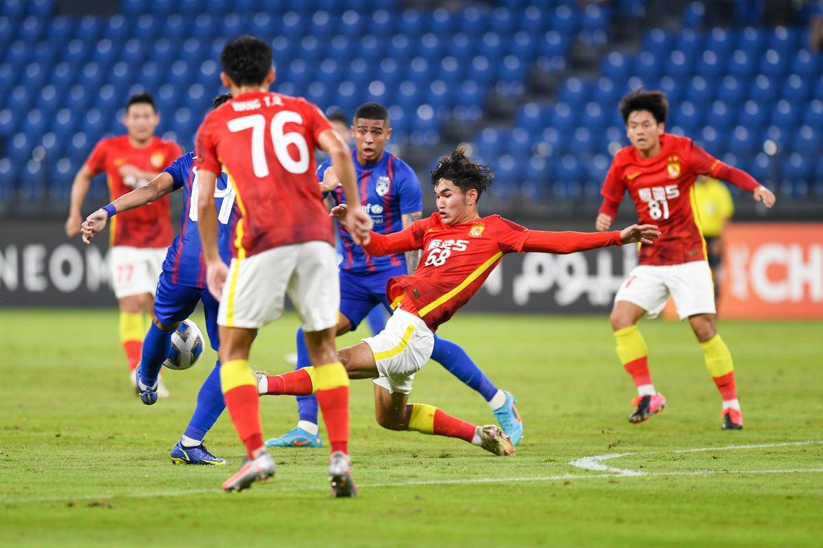 澳门球队在亚冠比赛中发挥出色 澳门球队在亚冠比赛中发挥出色