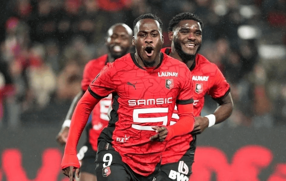 雷恩客场不敌对手，遭遇失利