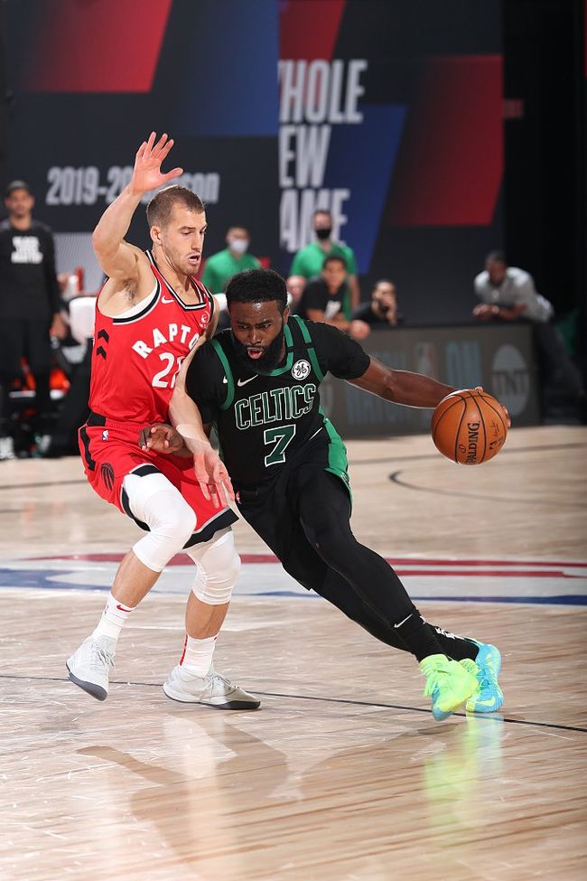 PG平台-关于猛龙精彩战绩，进步明显跻身季后赛的信息