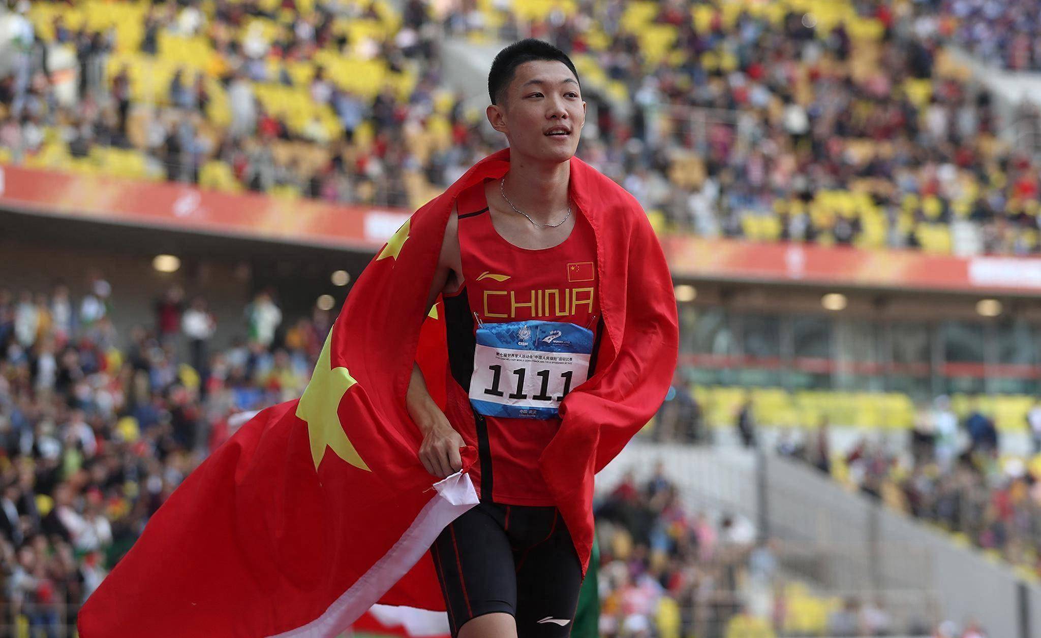 澳大利亚选手斩获金牌，成为焦点