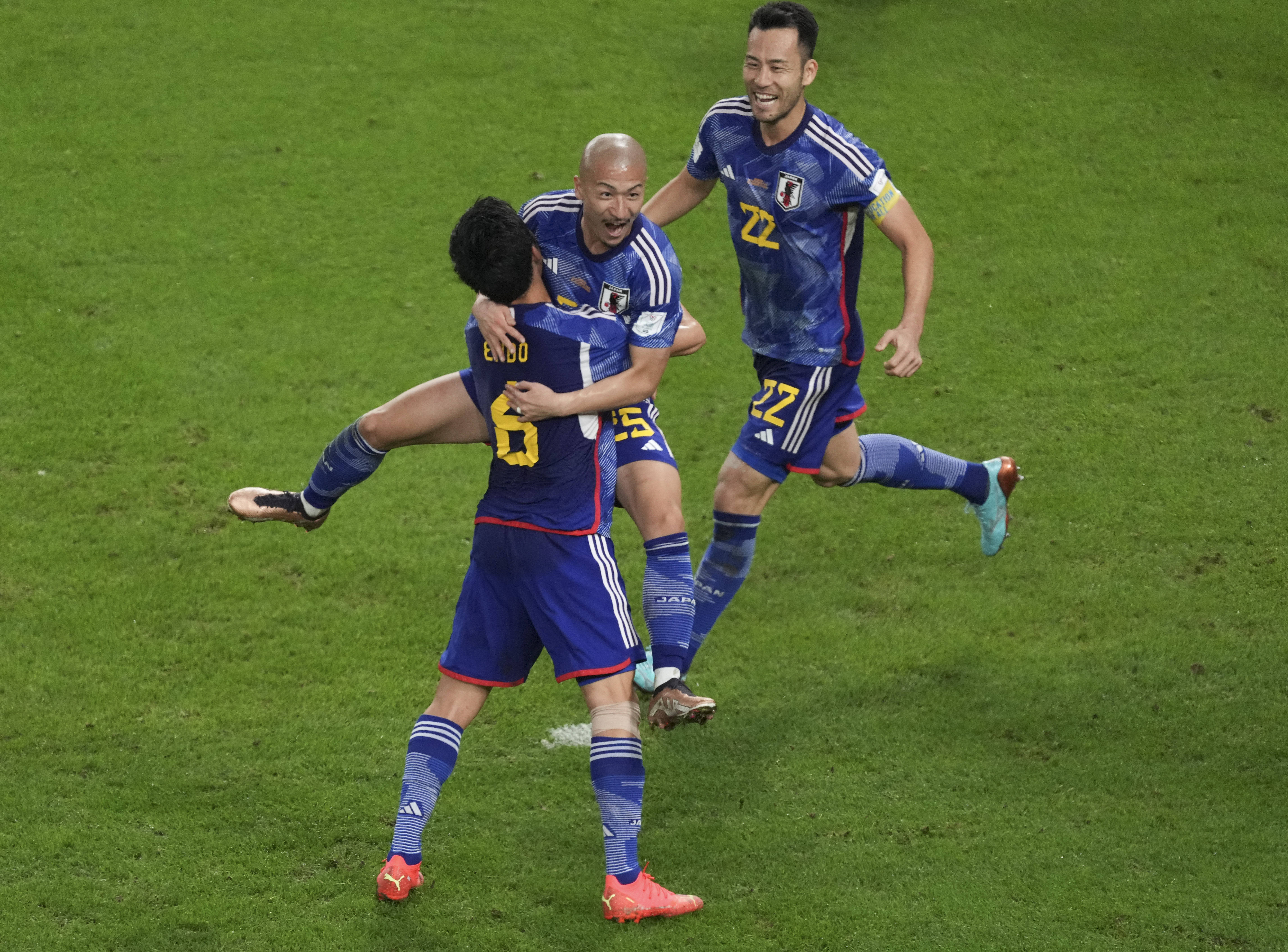 关于韩国队翻盘日本队,黄鸭组合关键制胜的信息 关于韩国队翻盘日本队,黄鸭组合关键制胜的信息