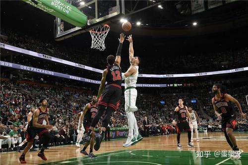 国王逆转凯尔特人，戈贝尔一己之力扛起全队的简单介绍