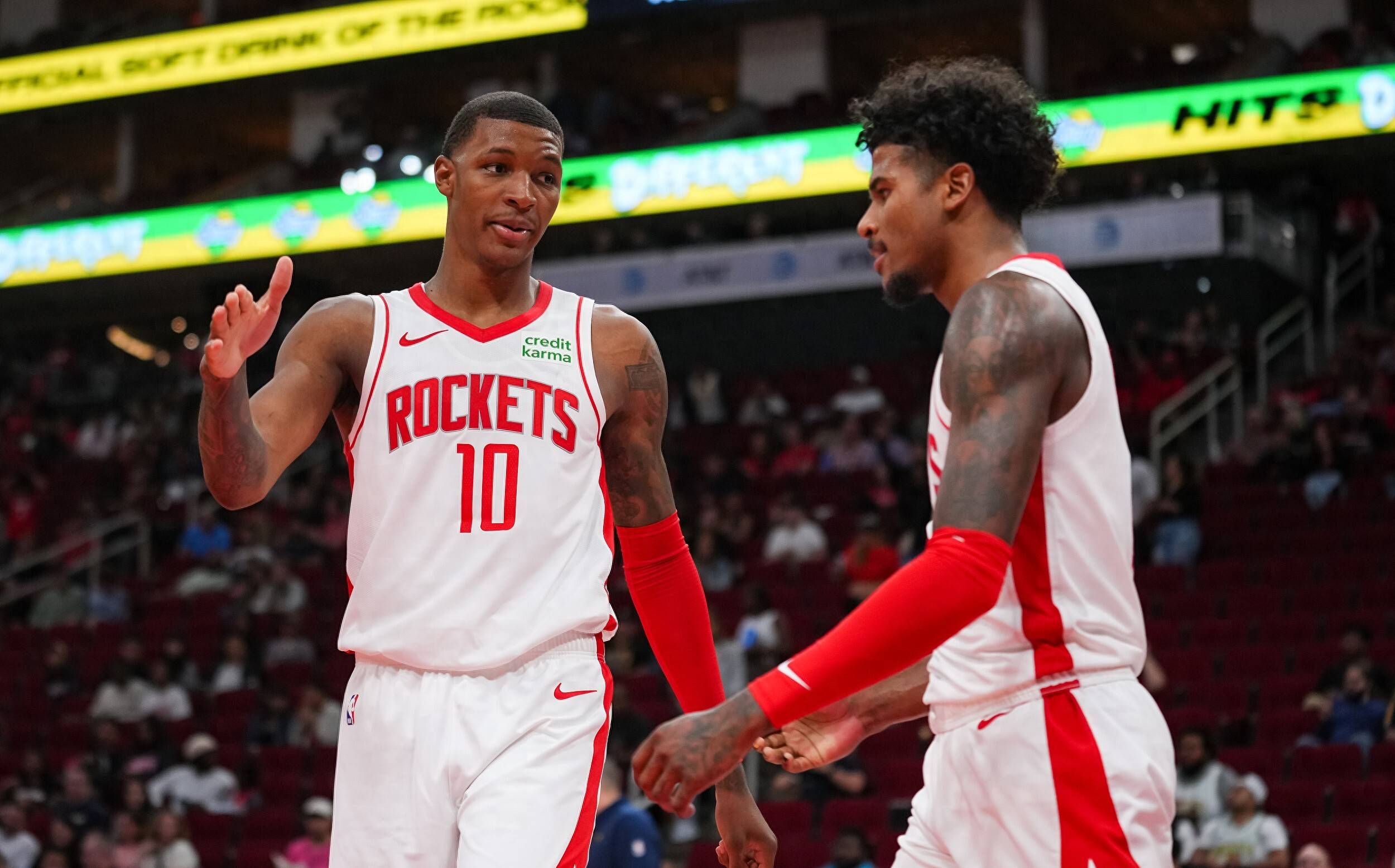 PG游戏APP-鹈鹕完胜美国男篮，莫里斯爆发神勇的简单介绍